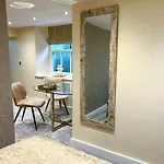 Oasis Boutique New Luxury , 5 Minutes To Windermere Bowness-on-Windermere