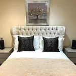 Apartamento Oasis Boutique New Luxury , 5 Minutes To Windermere